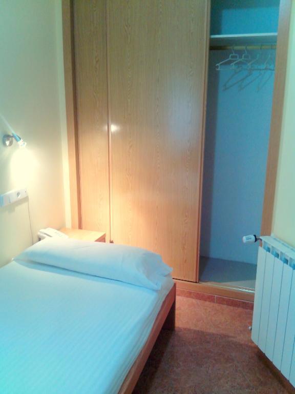 Hotel Rc Ramon Y Cajal Κουένκα Δωμάτιο φωτογραφία