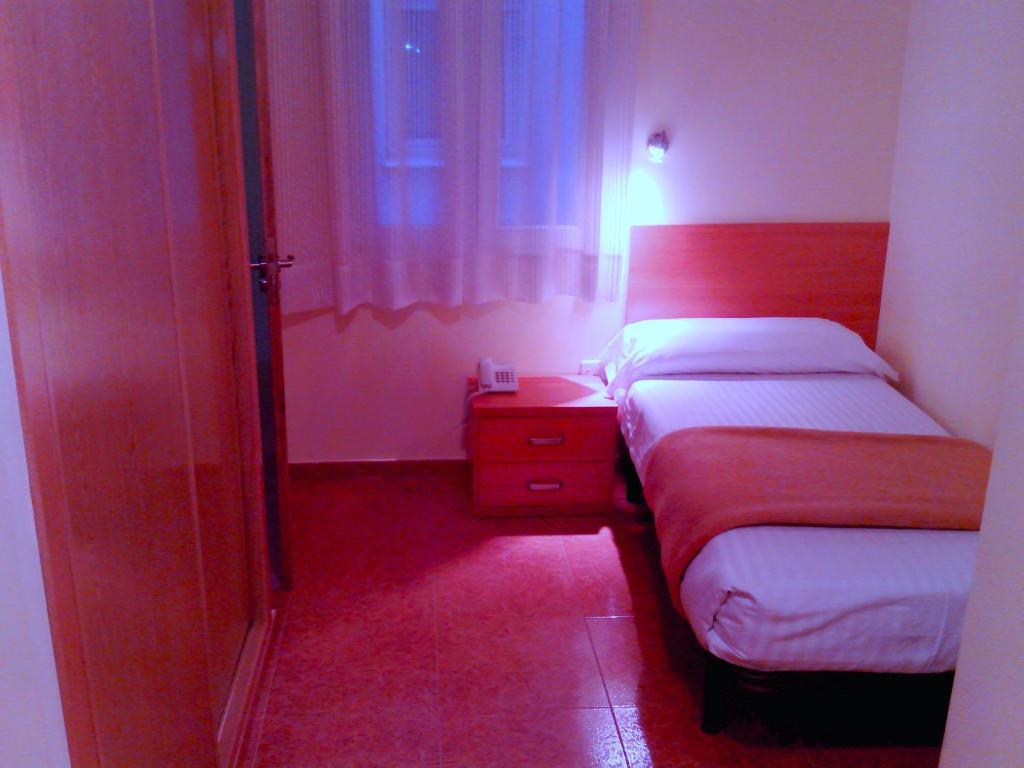 Hotel Rc Ramon Y Cajal Κουένκα Δωμάτιο φωτογραφία
