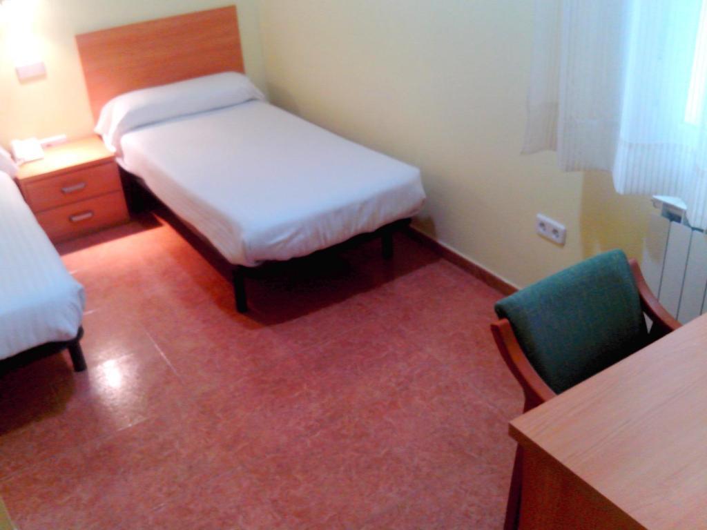 Hotel Rc Ramon Y Cajal Κουένκα Δωμάτιο φωτογραφία